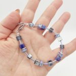 GeoCUBE szódalit és hematit kék karlánc