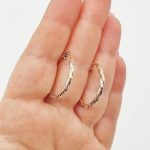 Sárga-fehér arany csavart karika fülbevaló