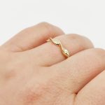 Sárga arany csavart mintás gyűrű