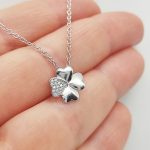 Ezüst nyaklánc lóhere medállal