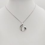 Ezüst nyaklánc elegáns medállal