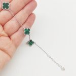 Ezüst karlánc 3 zöld lóhere medállal