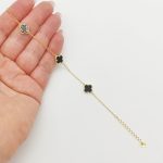 Aranyozott ezüst karlánc 3 fekete lóhere medállal