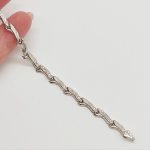 Ezüst metszett mintás karlánc