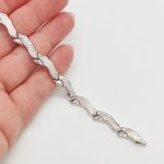 Ezüst metszett mintás karlánc