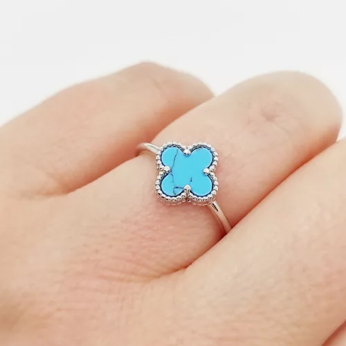 Ezüst kék lóherés gyűrű