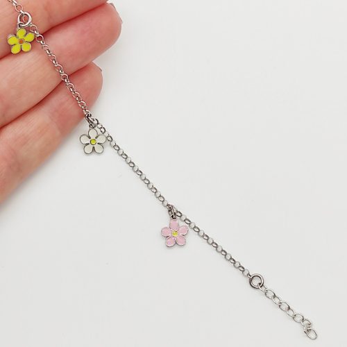 Ezüst virágos gyermek karlánc