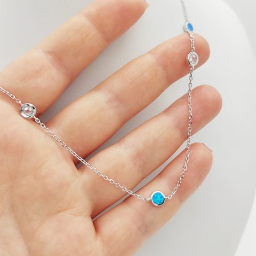 Ezüst nyaklánc kék opállal és cirkóniákkal