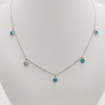 Ezüst nyaklánc kék opállal és cirkóniákkal