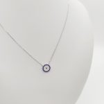 Ezüst nyaklánc kék-fehér köves medállal