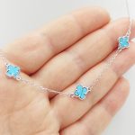 Ezüst nyaklánc tripla kék lóherével