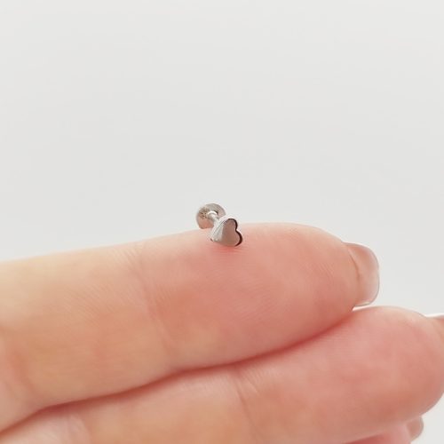 Fehér arany szív piercing