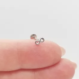 Fehér arany végtelen fülcimpa piercing