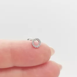 Fehér arany köves kör fülcimpa piercing
