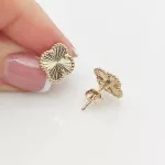 Sárga arany lapos metszett lóhere fülbevaló