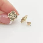 Sárga arany lapos metszett lóhere fülbevaló