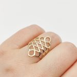 Sárga arany mutatós gyűrű