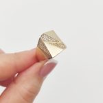 Sárga arany extravagáns gyűrű cirkóniákkal