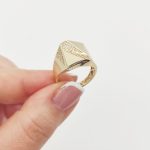 Sárga arany extravagáns gyűrű cirkóniákkal