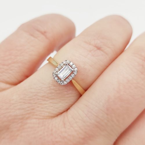 Sárga arany modern köves gyűrű