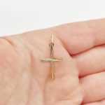 Sárga arany kereszt medál