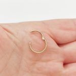 Sárga arany migrén piercing