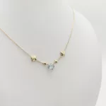 Sárga arany nyaklánc kis lóherékkel