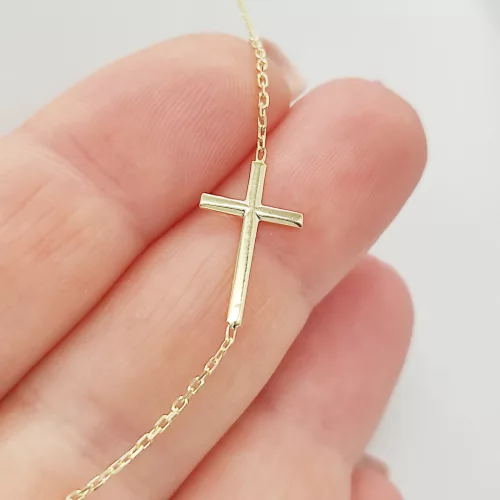 Sárga arany nyaklánc kereszt medállal