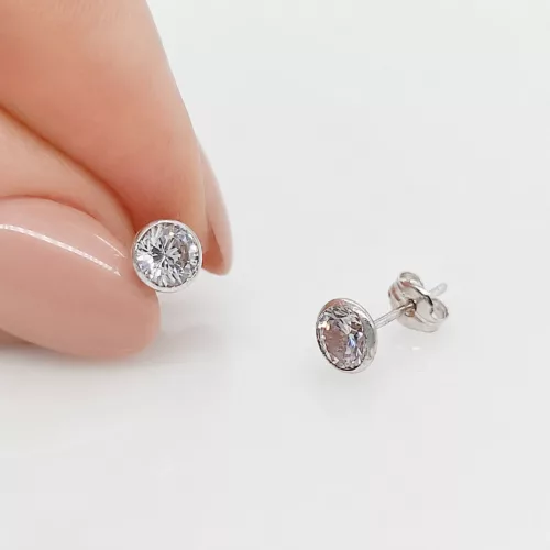 Fehér arany egy köves buttonos fülbevaló - 5 mm