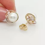 Trikolor arany fülbevaló gyönggyel