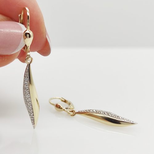 Sárga arany modern lógós fülbevaló