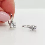 Fehér arany szögletes köves fülbevaló