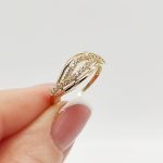 Sárga arany gyűrű cirkóniákkal