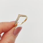 Sárga arany gyűrű cirkóniákkal