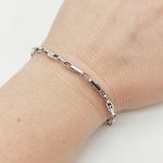 Fehér arany modern karlánc