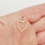 Sárga arany metszett szív medál