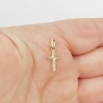 Sárga arany metszett kereszt medál