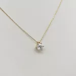 Sárga arany nyaklánc egy köves 6 karmos medállal