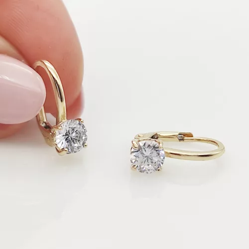 Sárga arany fülbevaló egy kővel