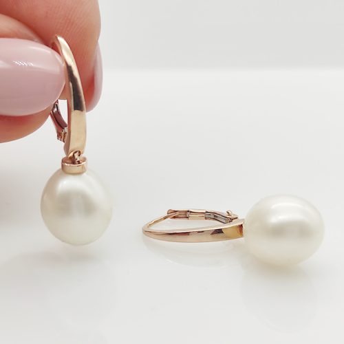 Rozé arany lógós fülbevaló nagy gyönggyel