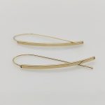 Sárga arany modern merev lógós fülbevaló