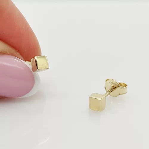 Sárga arany kis kocka fülbevaló