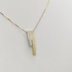 Sárga-fehér arany nyaklánc modern medállal