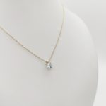 Sárga arany nyaklánc világoskék cirkóniával