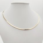 Sárga arany mutatós merev omegalánc