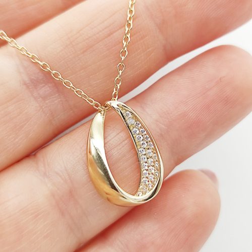 Sárga arany nyaklánc modern medállal