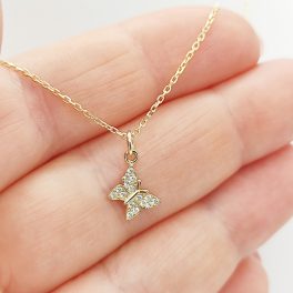 Sárga arany nyaklánc apró pillangó medállal