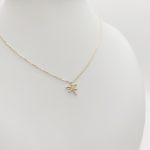 Sárga arany nyaklánc szitakötő medállal