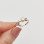 Sárga arany gyűrű gyönggyel és cirkóniával