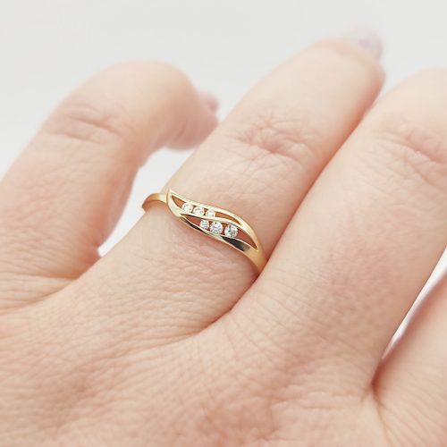 Sárga arany gyűrű cirkóniával